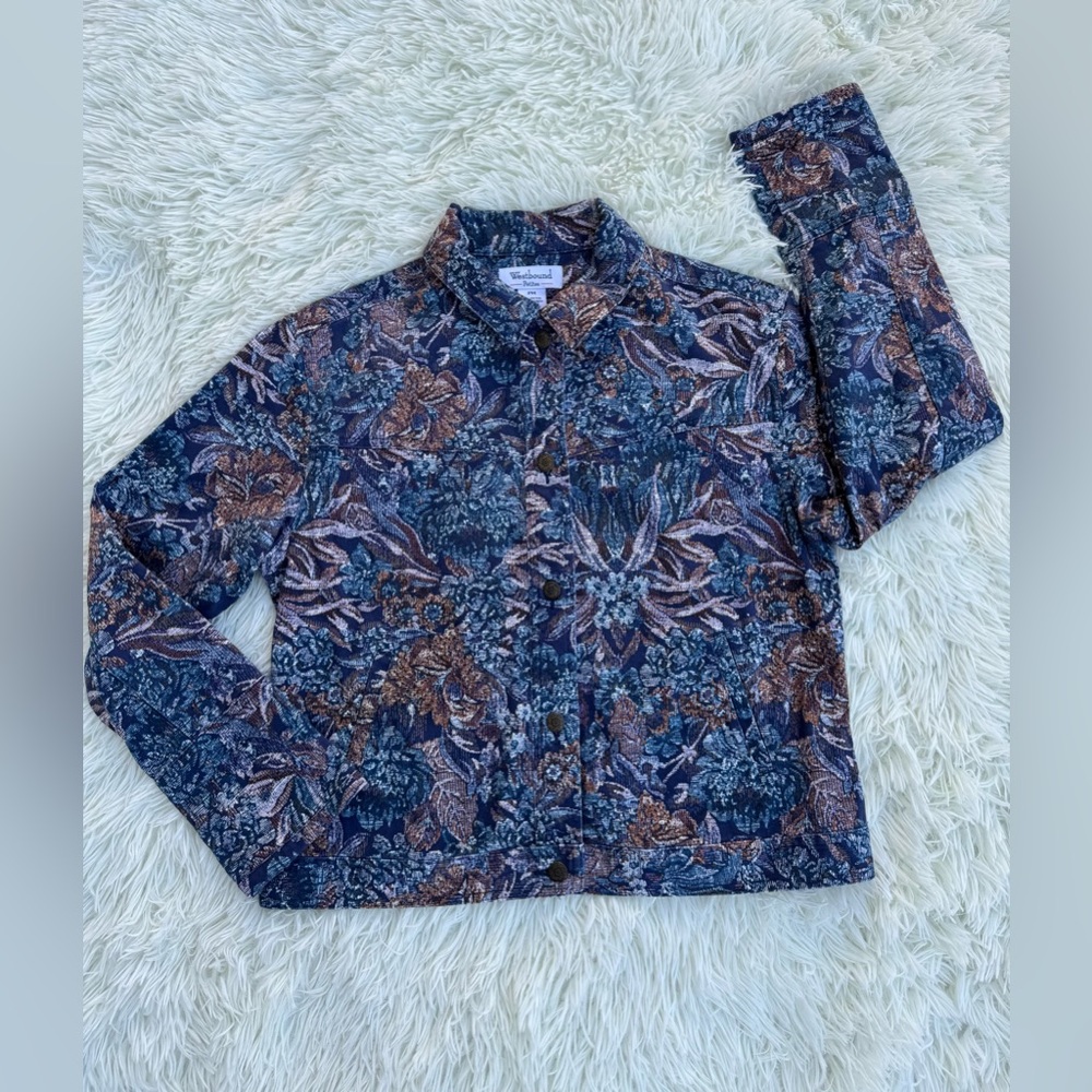 Jacket-style coat from the brand Westbound.
